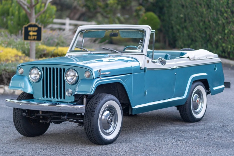 1967 Jeep Jeepster Commando sold at auction for $40,500