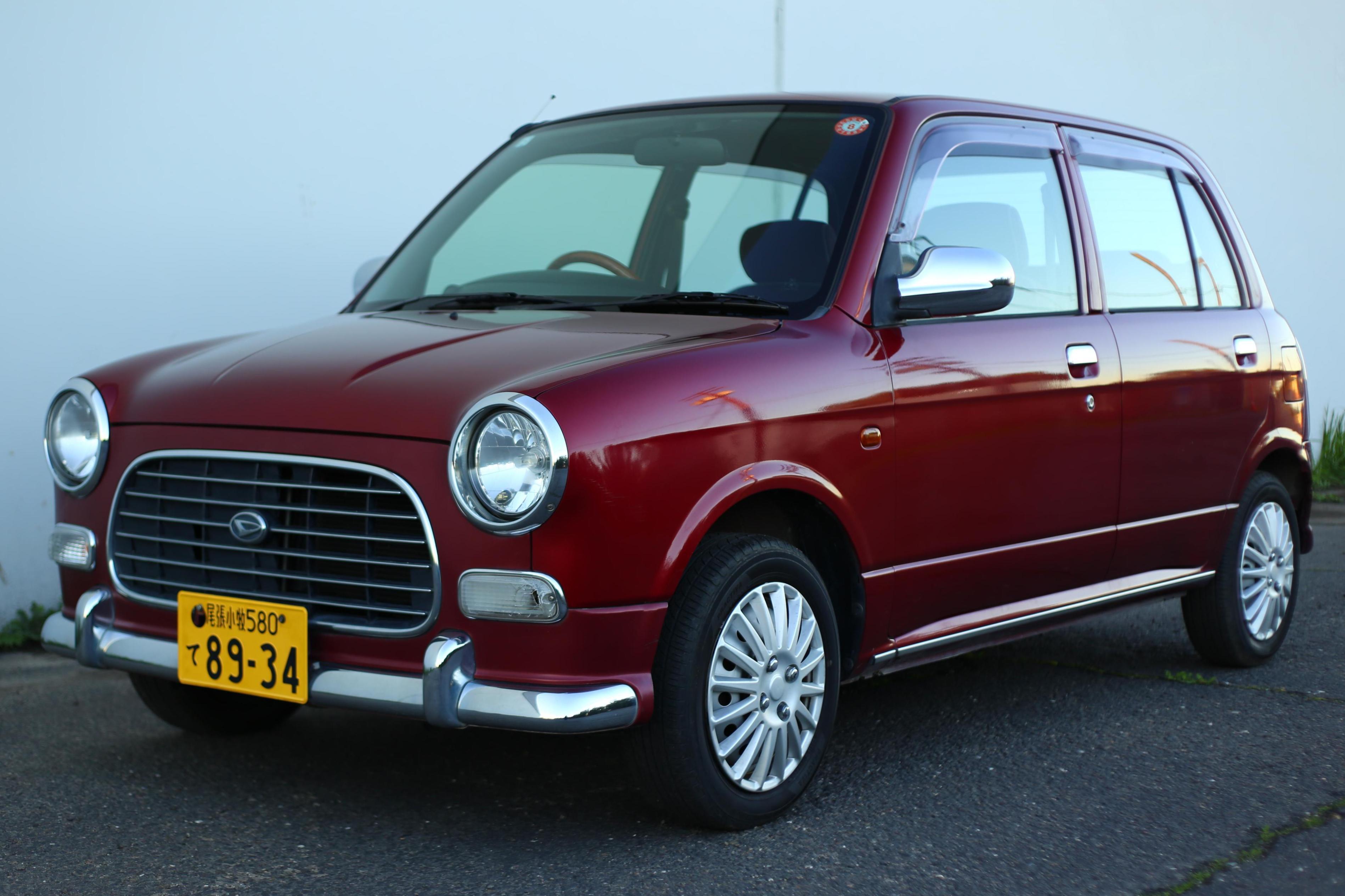 2000 Daihatsu Mira sold at auction for $4,777