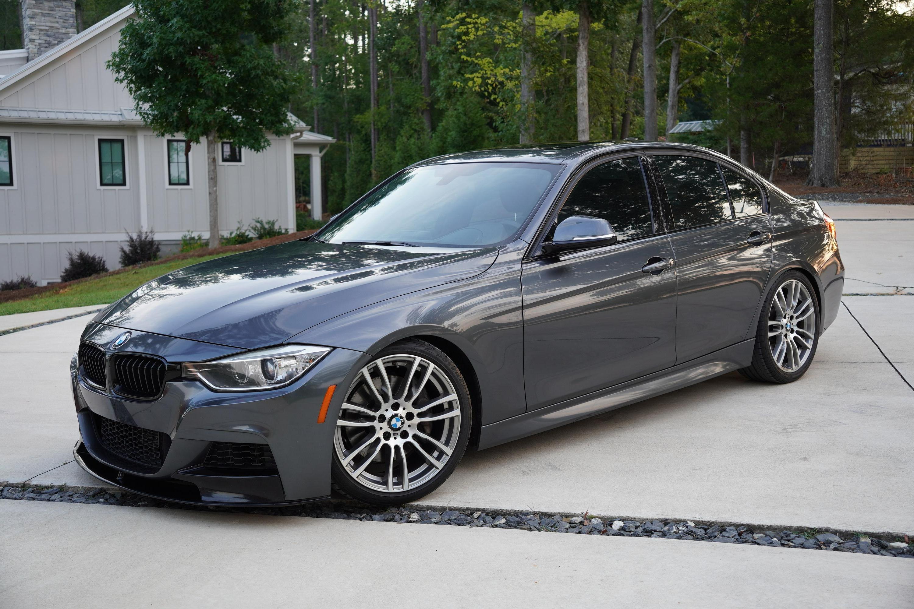 2013 BMW 3-Series sold at auction for $18,500