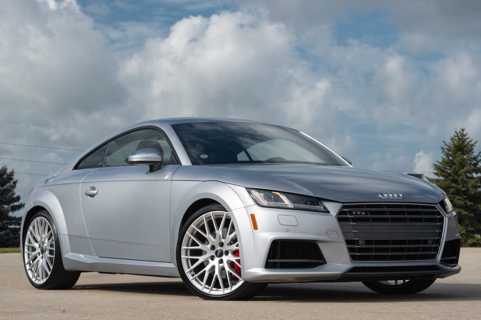 2016 Audi TT sold at auction for $25,050