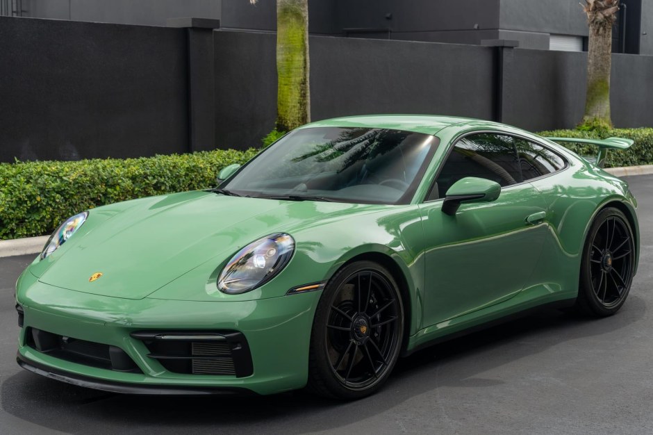 2022 Porsche 992 sold at auction for $160,000