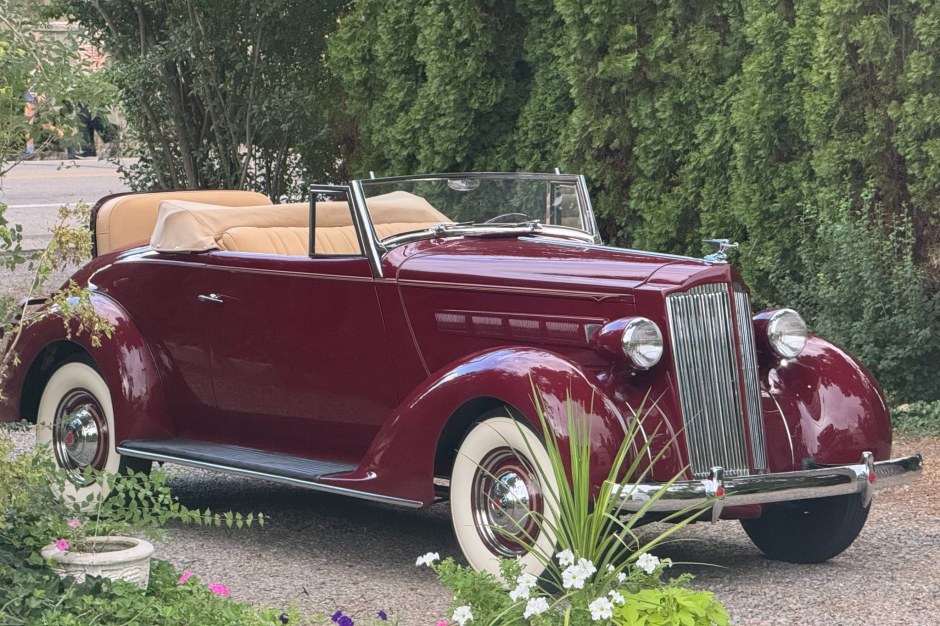1937 Packard Six sold at auction for $80,000