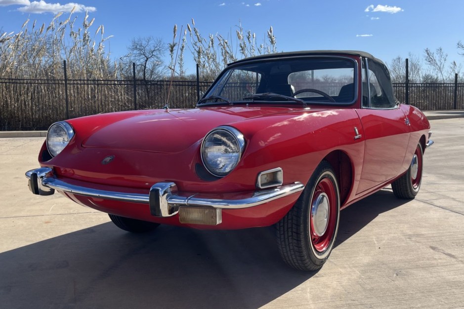 1971 Fiat 850 sold at auction for $5,700