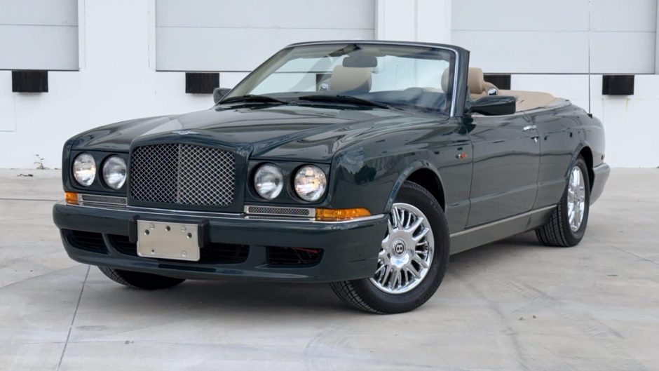 1998 Bentley Azure sold at auction for $85,500