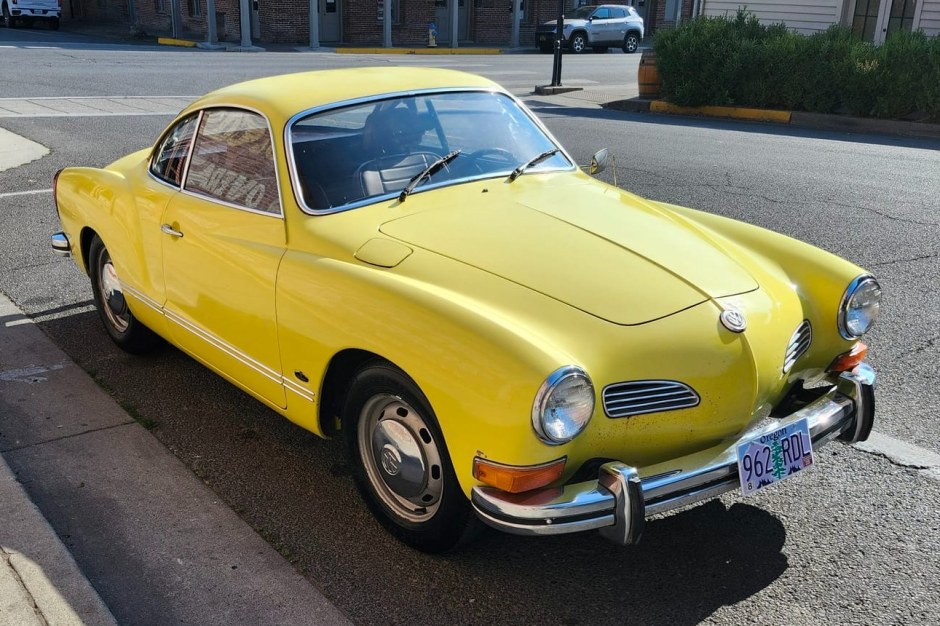 1974 Volkswagen Karmann Ghia sold at auction for $11,700