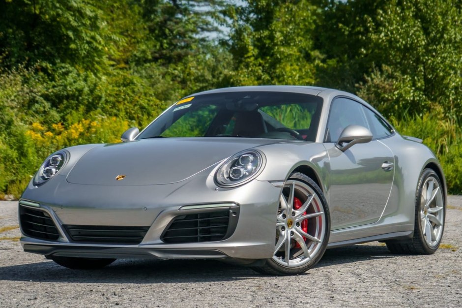 2017 Porsche 991 sold at auction for $128,500