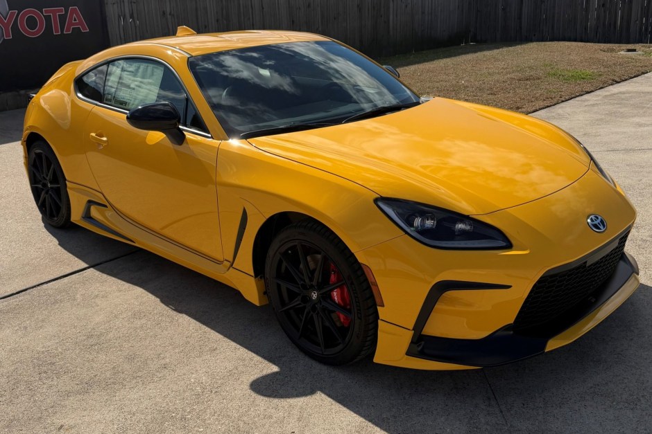 2026 Toyota GR86 sold at auction for $38,000