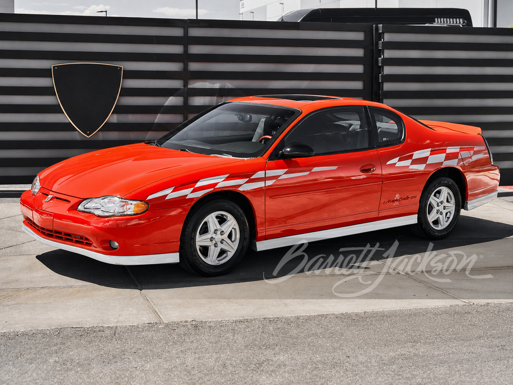 2000 Chevrolet Monte Carlo sold at auction for $30,525