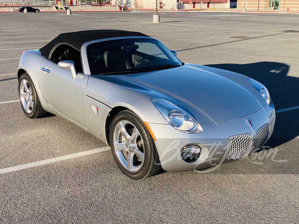 2006 Pontiac Solstice sold at auction for $9,020