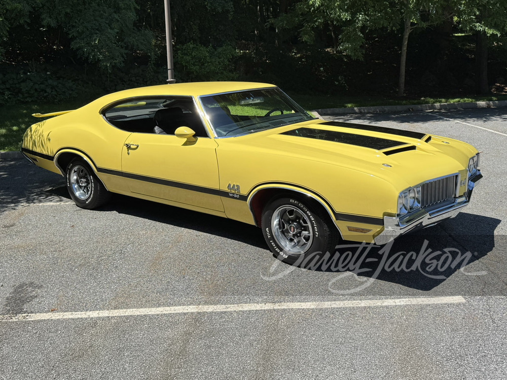 1970 Oldsmobile 442 sold at auction for $73,700