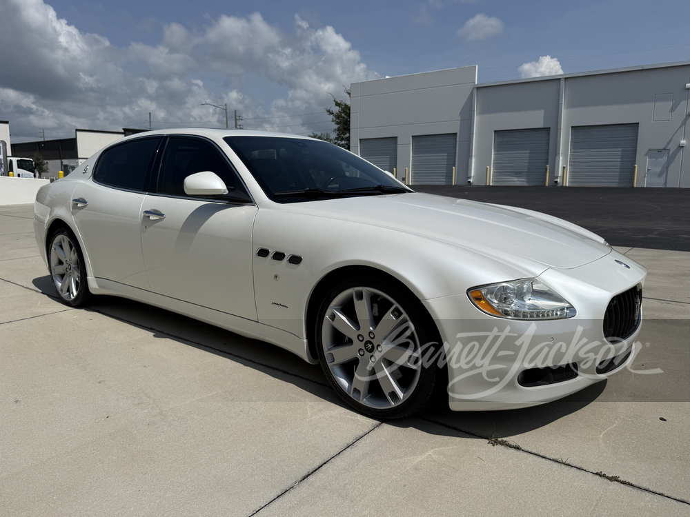 2009 Maserati Quattroporte sold at auction for $16,500