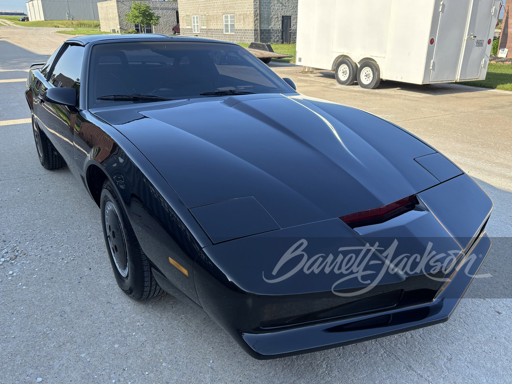 1982 Pontiac Firebird sold at auction for $11,000