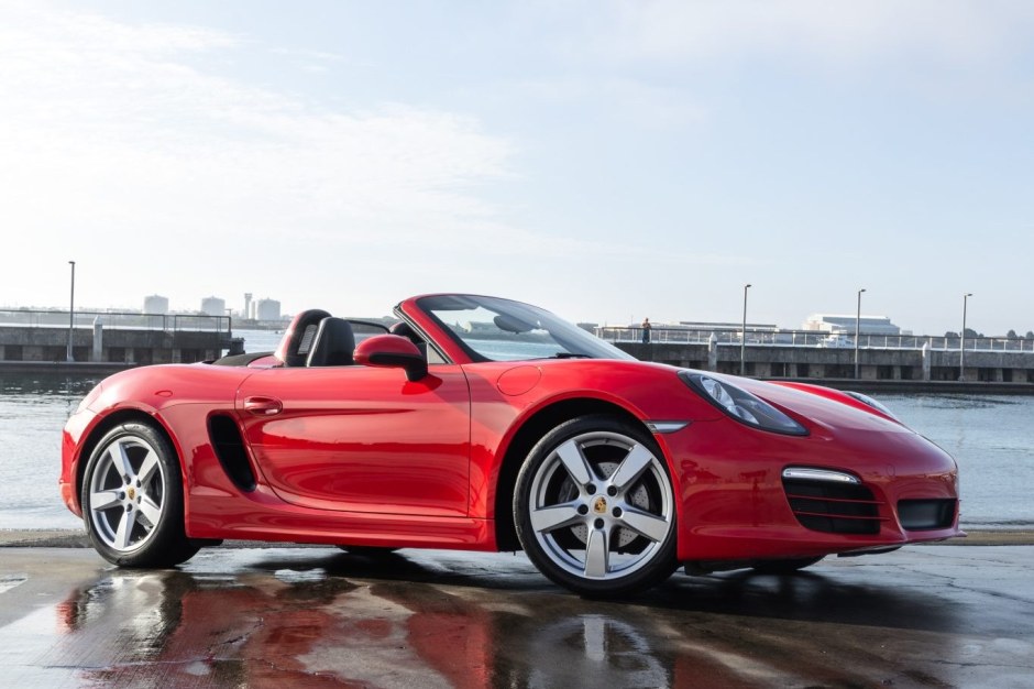2014 Porsche Boxster sold at auction for $42,231