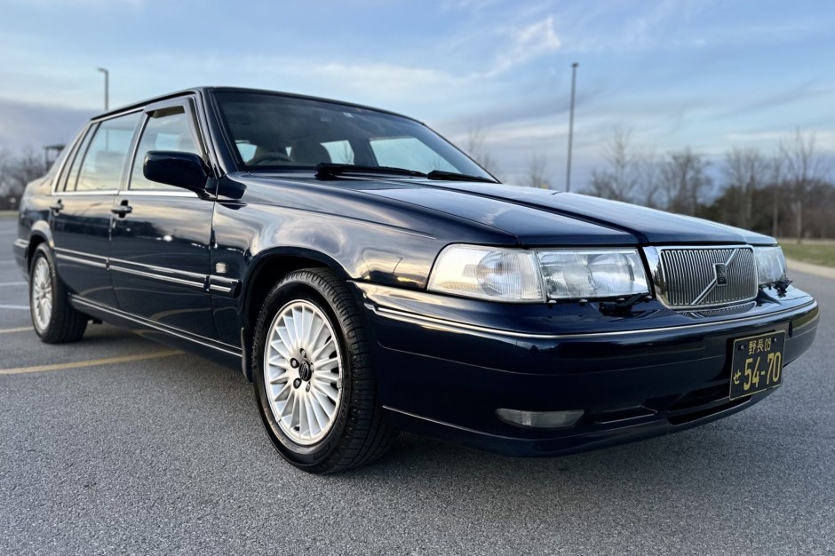 1998 Volvo 960 sold at auction for $10,250