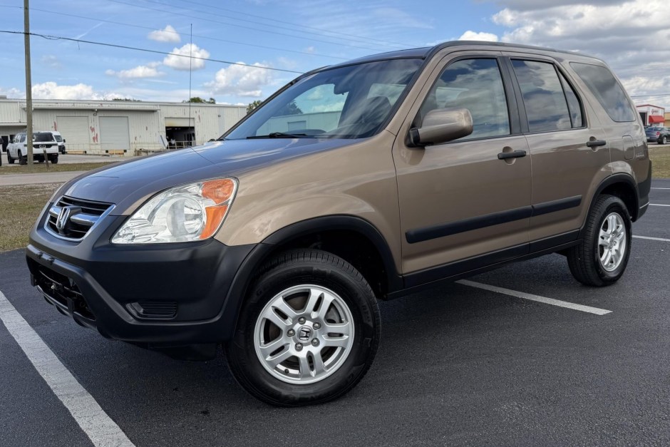 2004 Honda CR-V sold at auction for $11,250