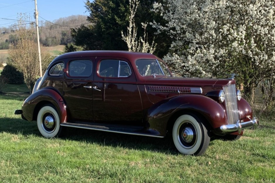 1939 Packard Six sold at auction for $9,700