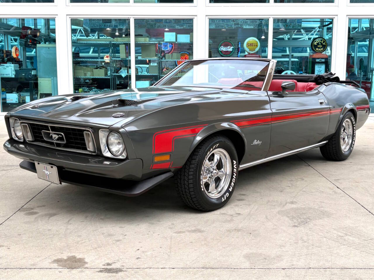 1973 Ford Mustang sold at auction for $32,865