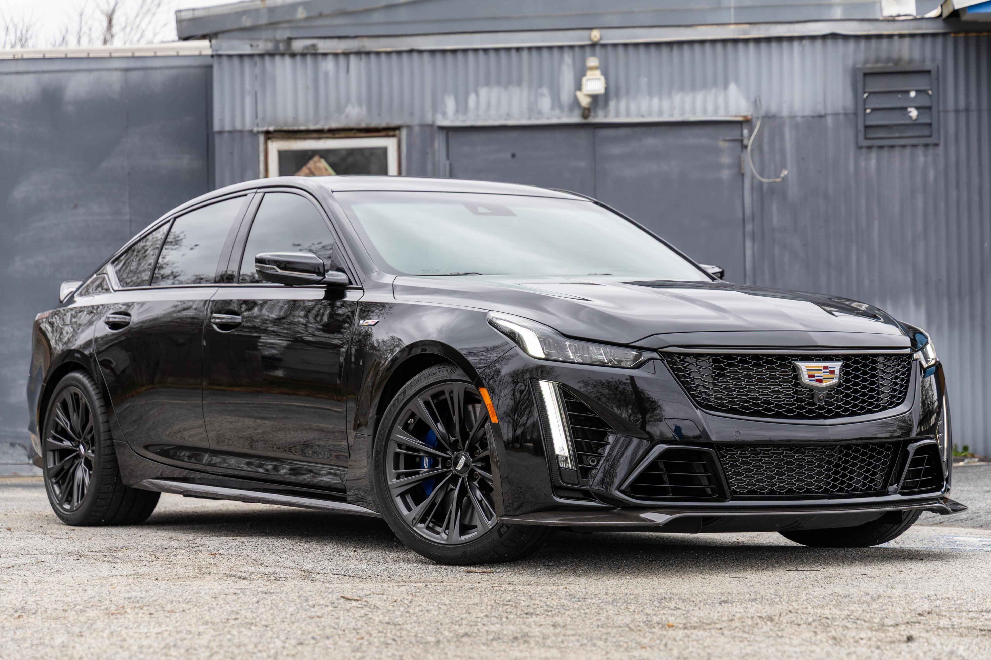 2023 Cadillac CT5 sold at auction for $95,000