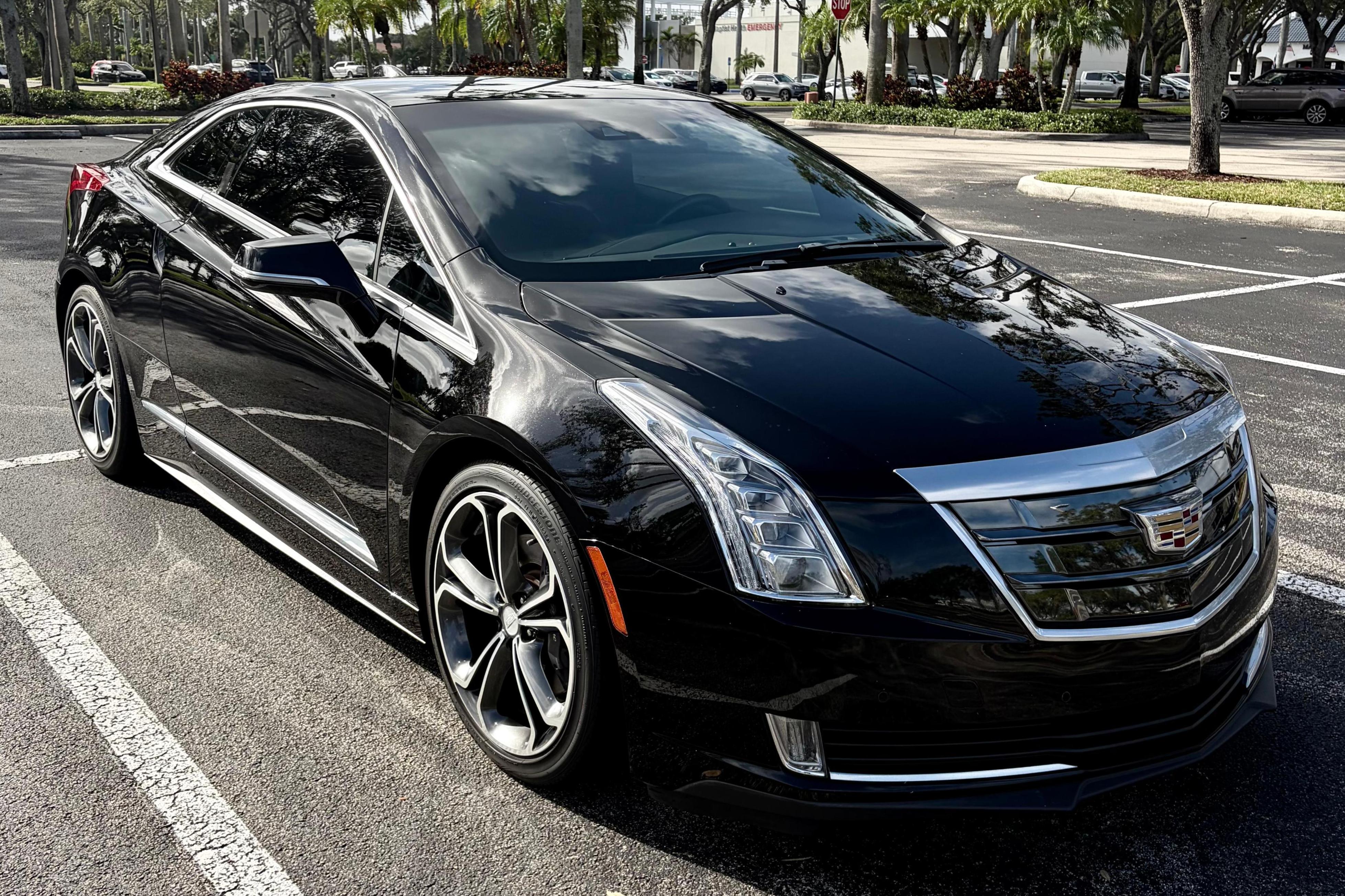 2016 Cadillac ELR sold at auction for $15,950