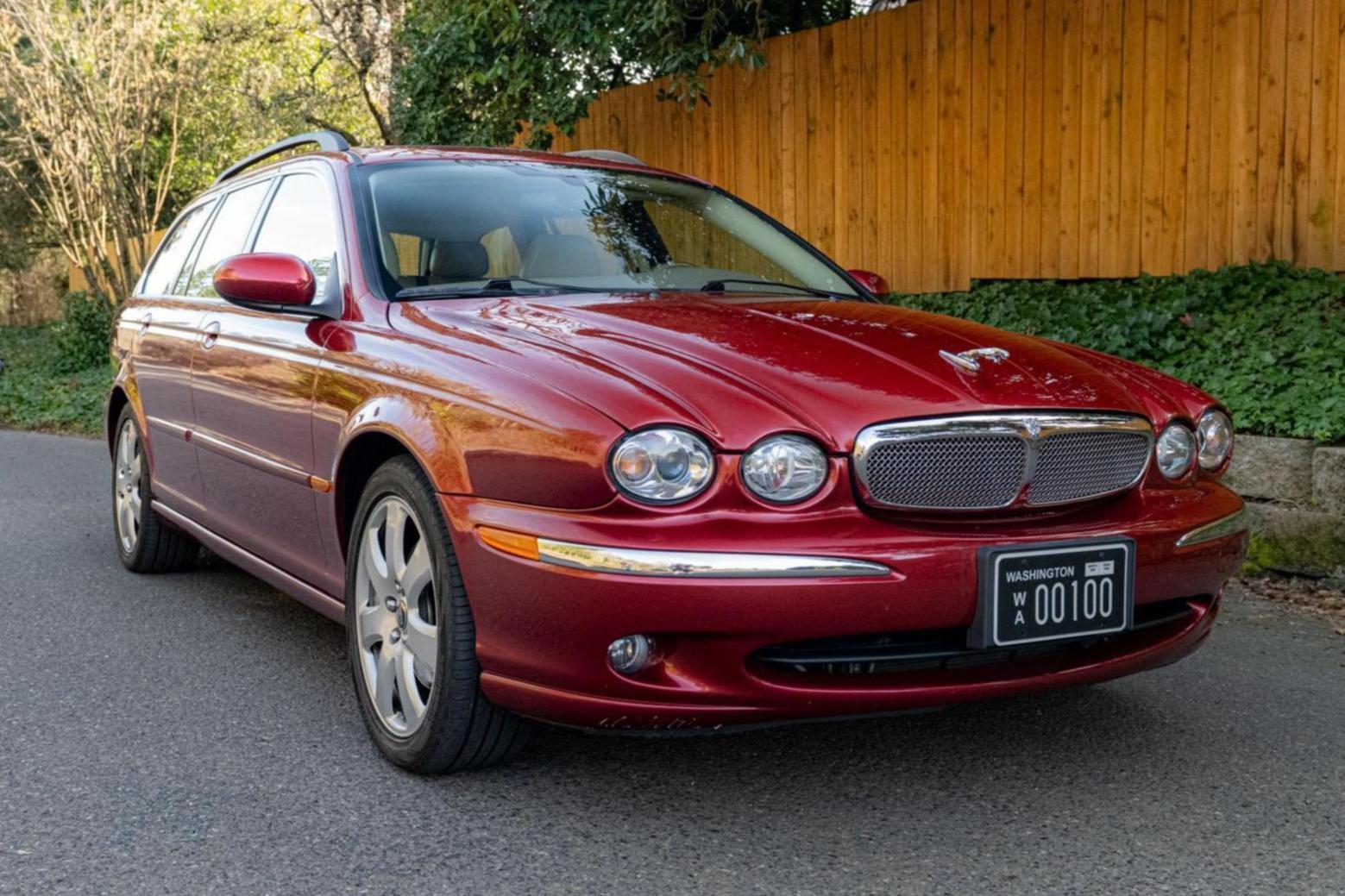 2006 Jaguar X-Type sold at auction for $10,000