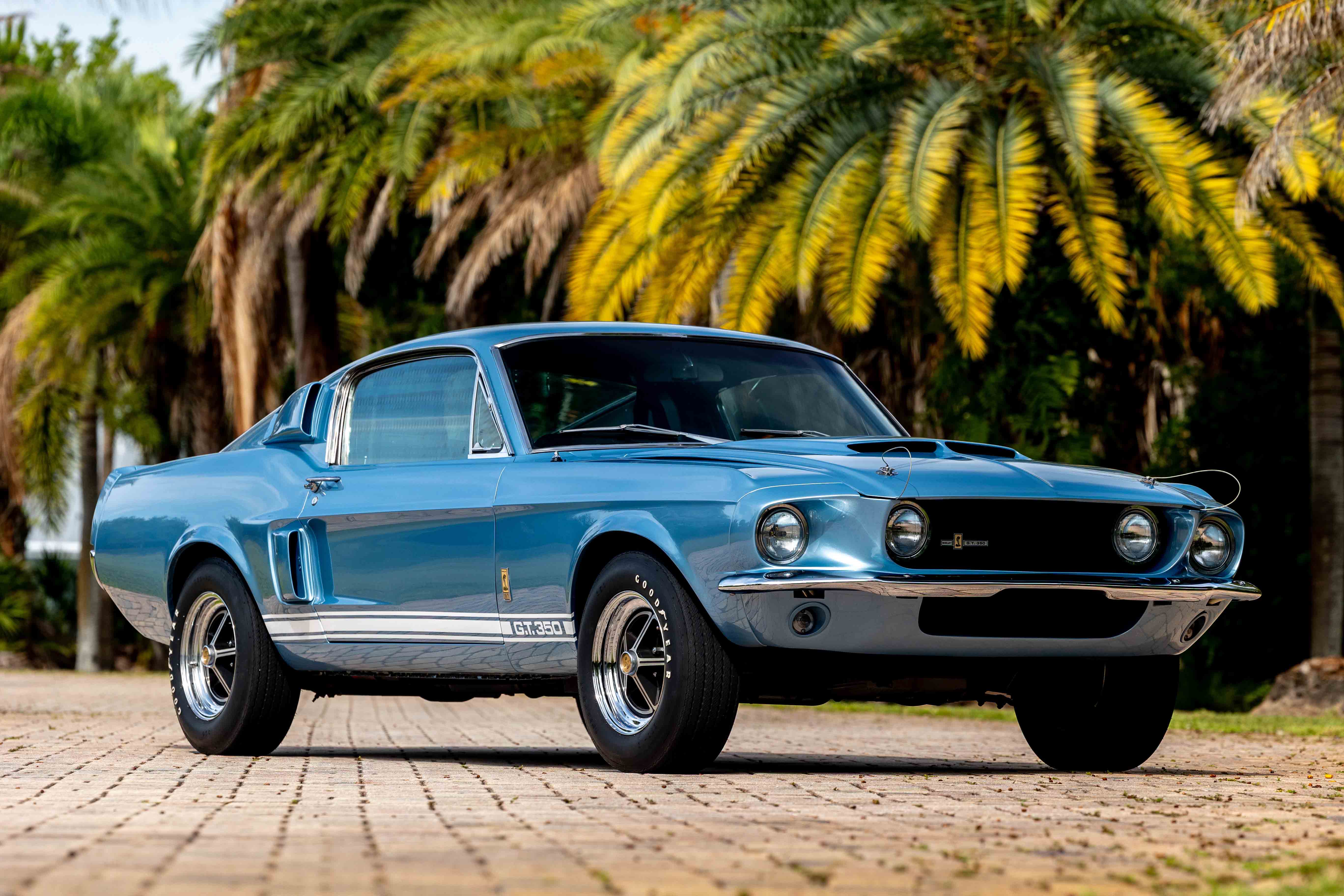 1967 Shelby GT350 sold at auction for $142,000