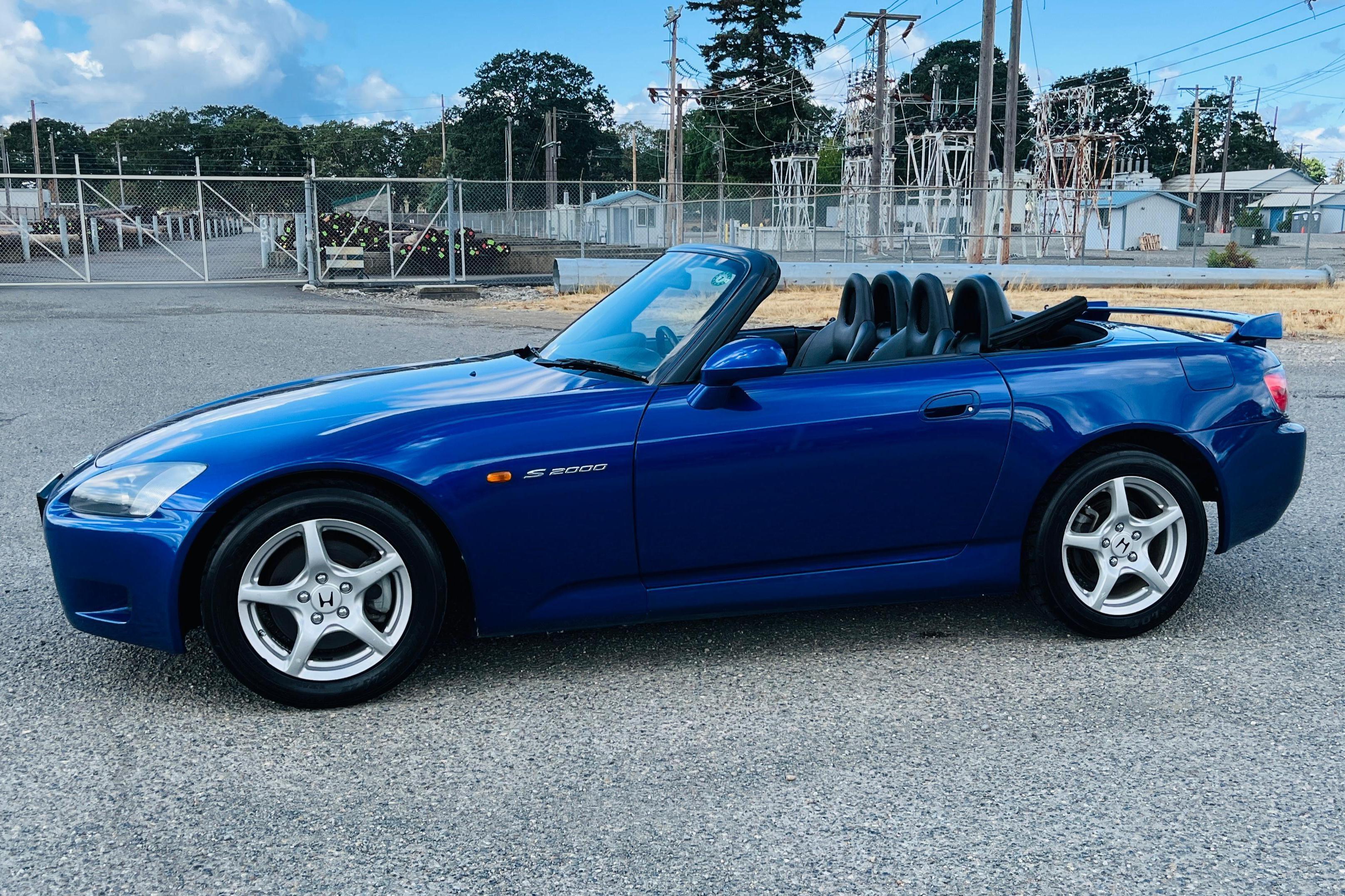 2001 Honda S2000 sold at auction for $18,500
