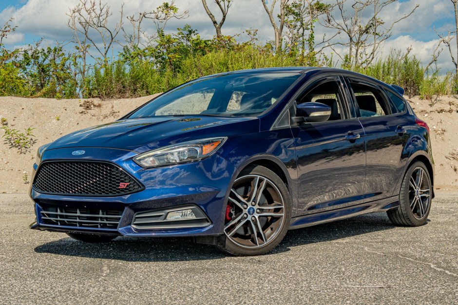 2016 Ford Focus sold at auction for $20,750