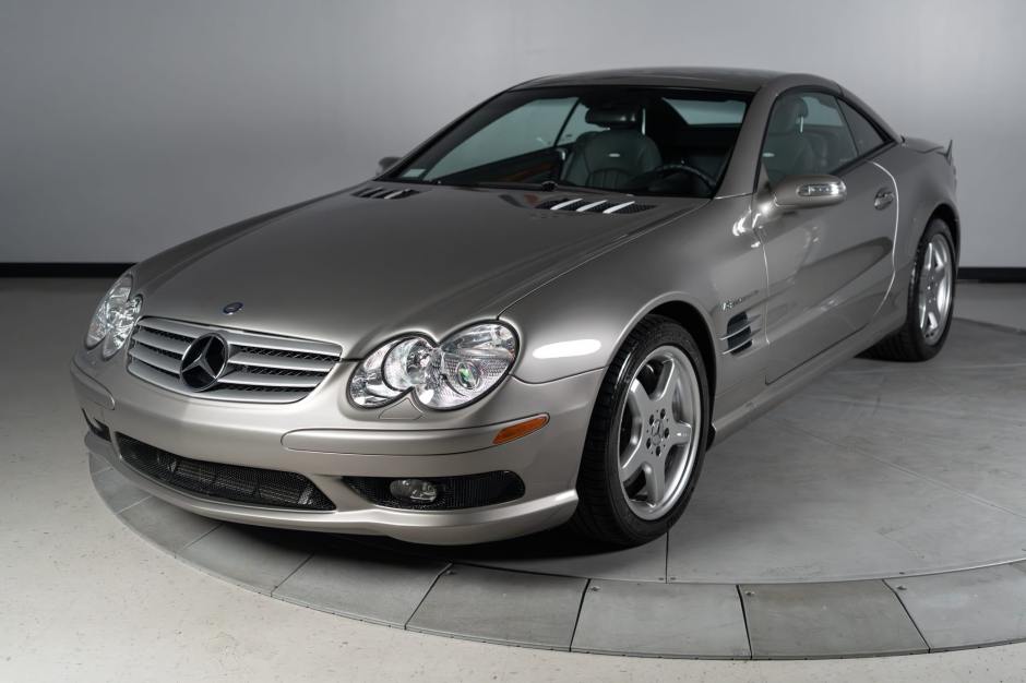 2004 Mercedes-Benz SL-Class sold at auction for $35,000