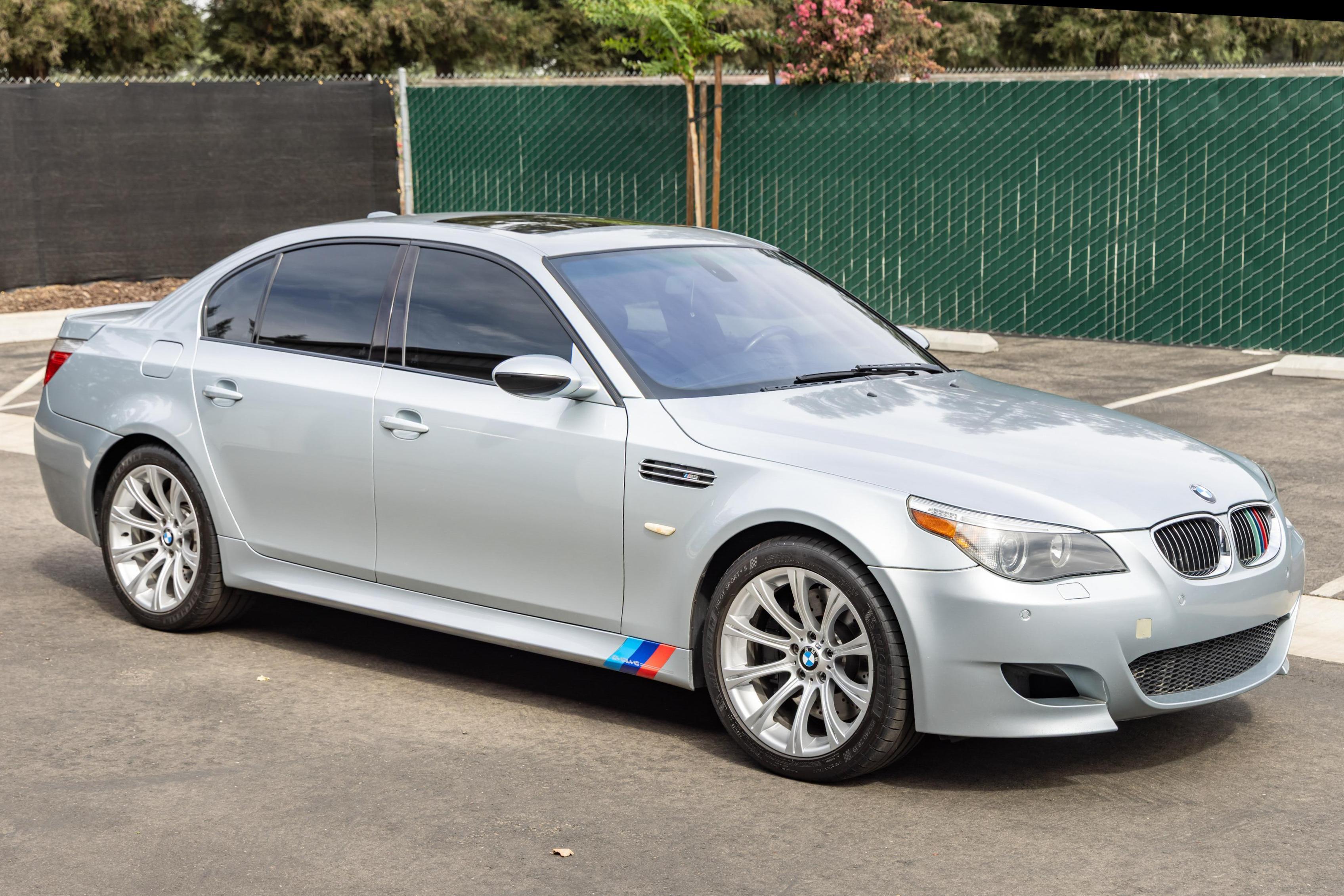 2006 BMW M5 sold at auction for $25,250
