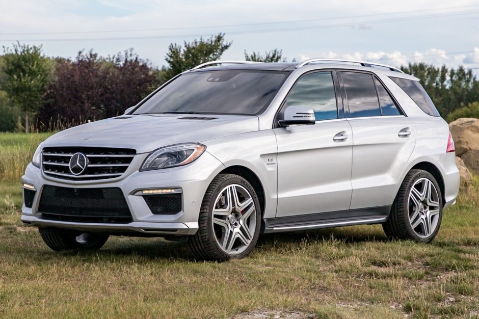 2015 Mercedes-Benz M-Class sold at auction for $16,000