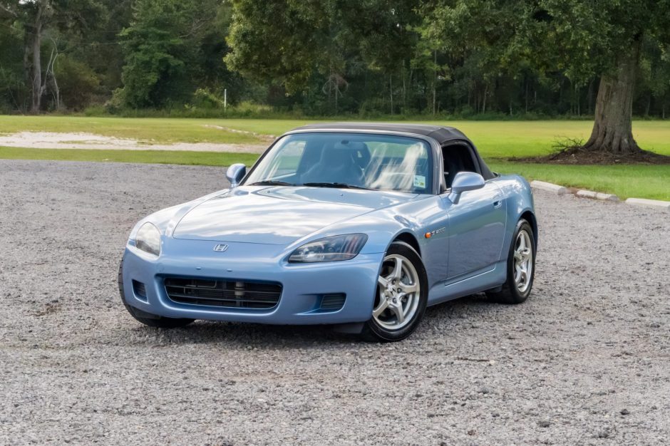 2003 Honda S2000 sold at auction for $18,000