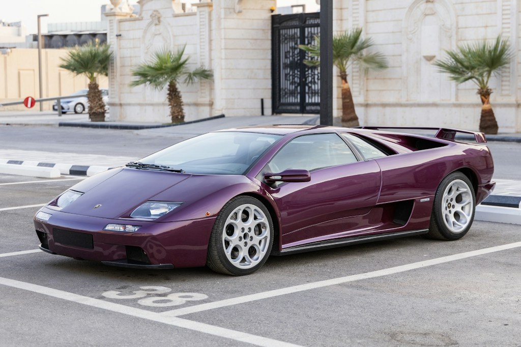 2000 Lamborghini Diablo sold at auction for $500,000