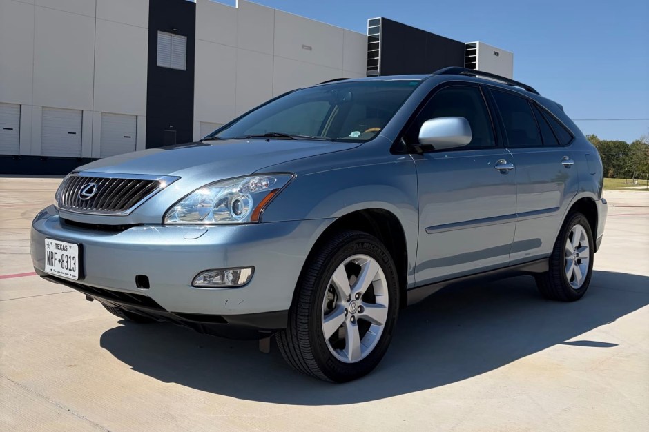 2008 Lexus RX sold at auction for $12,550