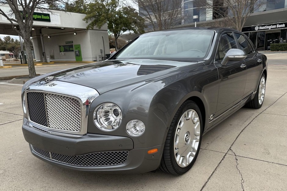 2012 Bentley Mulsanne sold at auction for $89,000