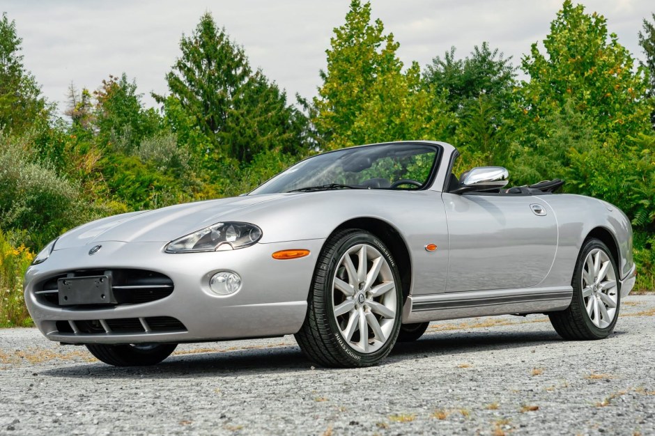 2006 Jaguar XK8 sold at auction for $11,500