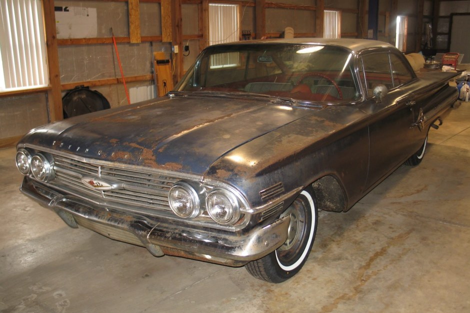 1960 Chevrolet Impala sold at auction for $15,250