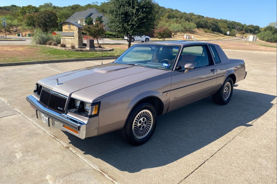1984 Buick Regal sold at auction for $14,750