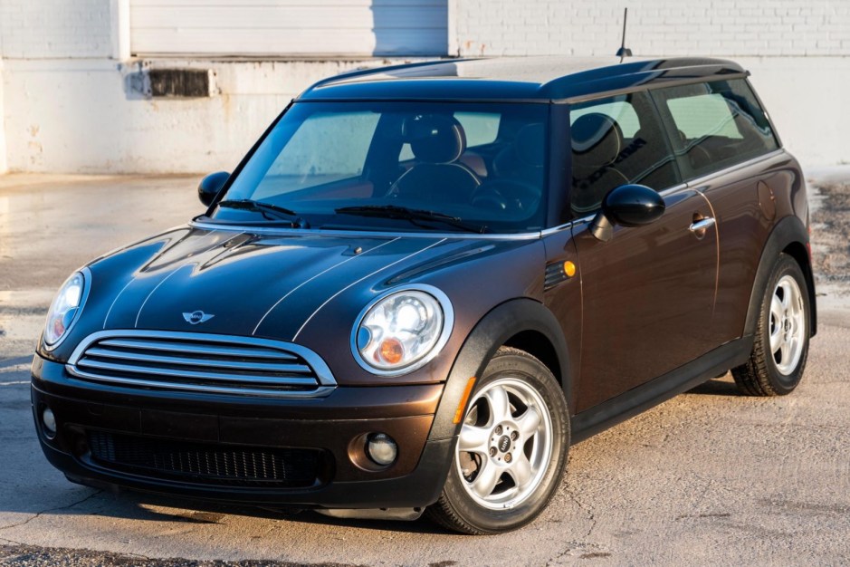 2008 Mini Cooper Clubman sold at auction for $6,050