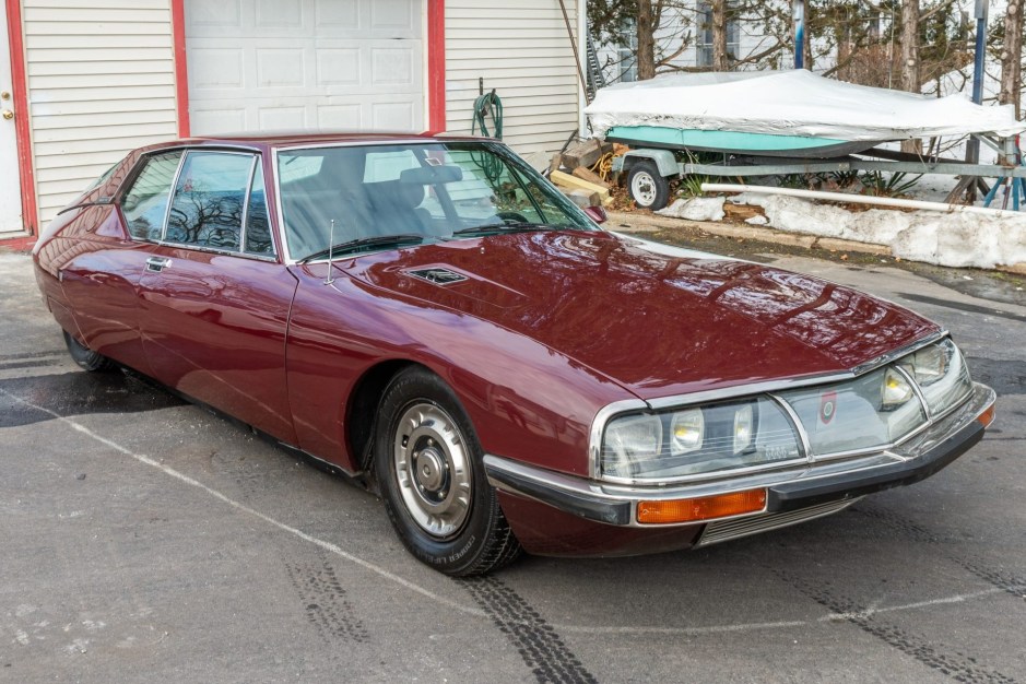 1971 Citroen SM sold at auction for $18,800