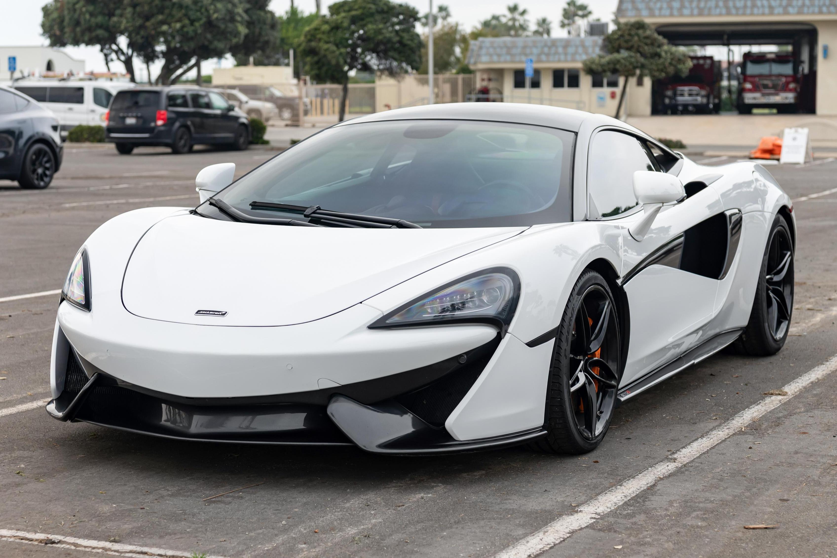 2017 McLaren 570S sold at auction for $89,000