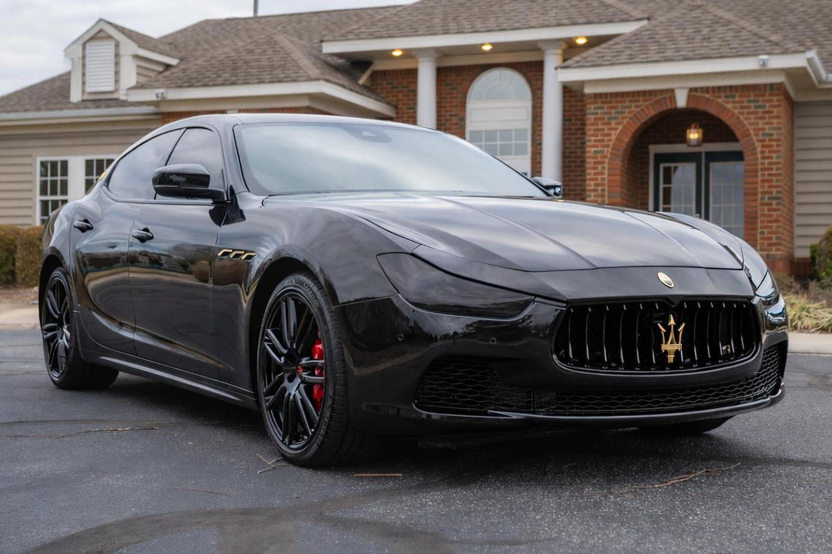 2017 Maserati Ghibli sold at auction for $20,000