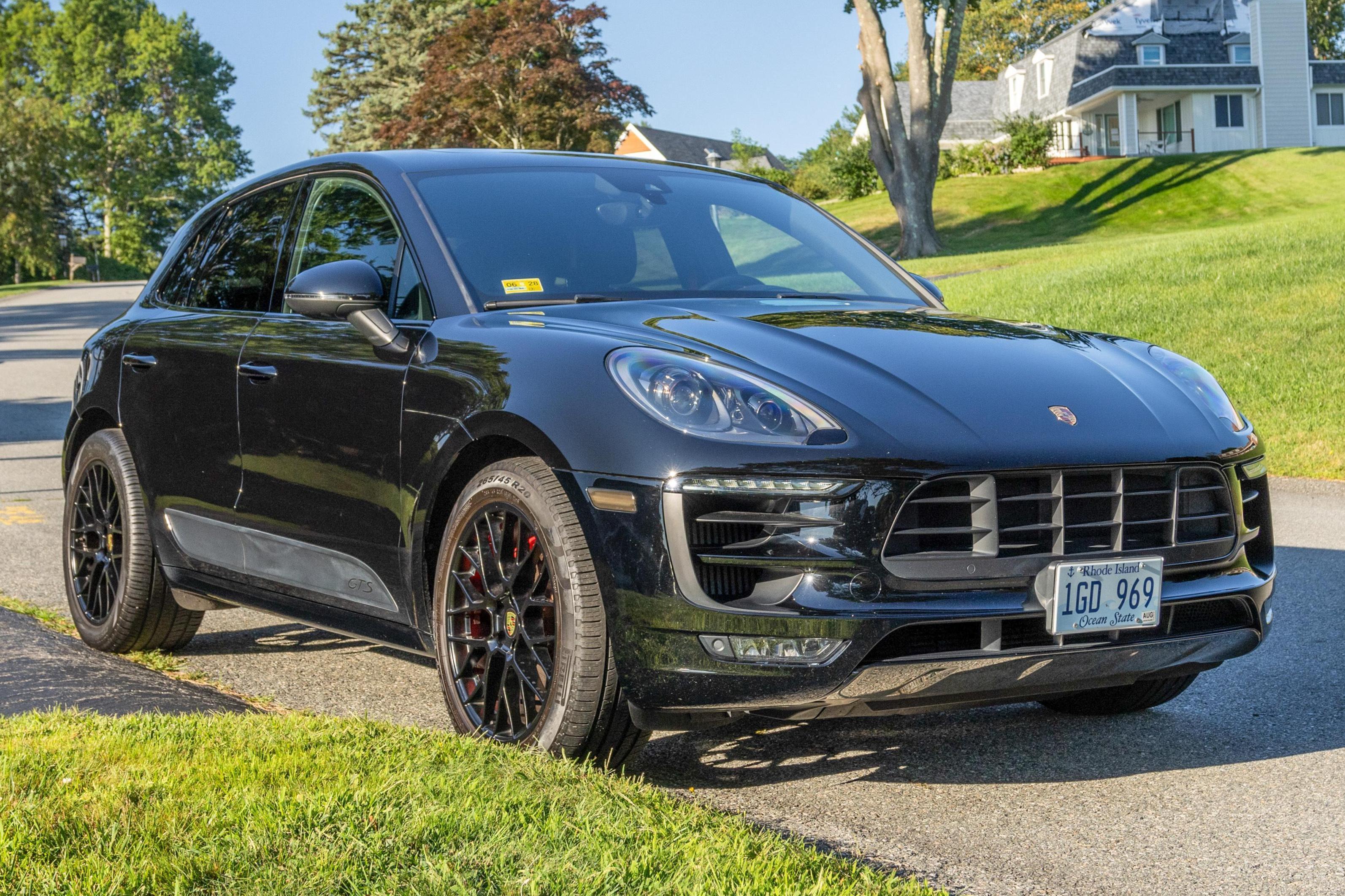 2018 Porsche Macan sold at auction for $26,750