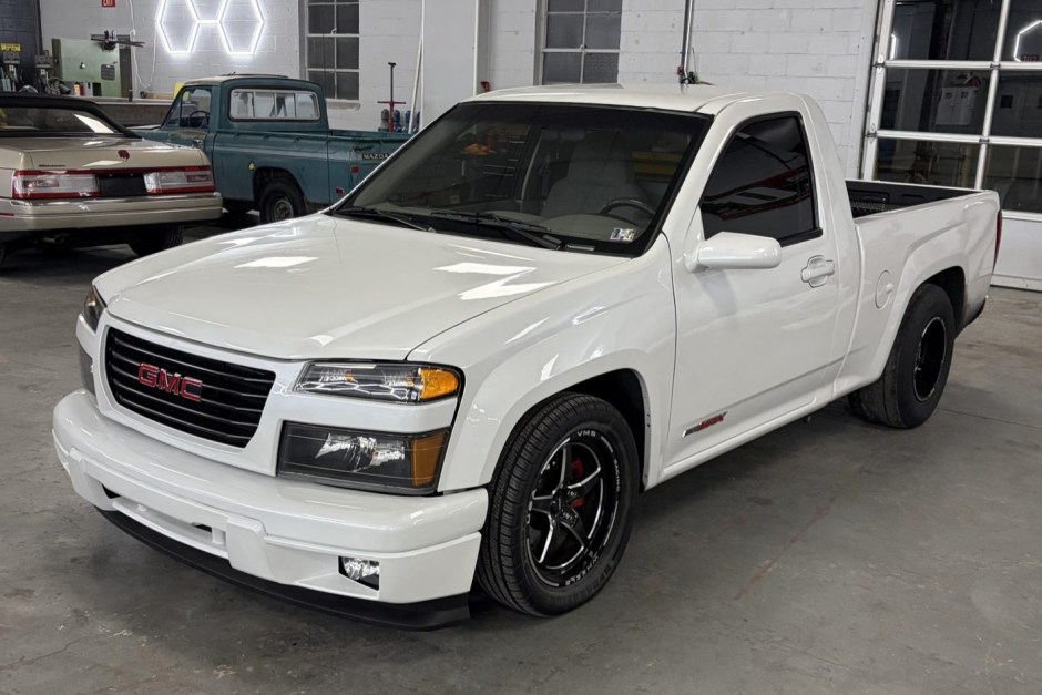 2006 GMC Canyon sold at auction for $25,000