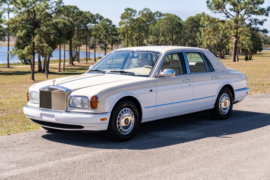 1999 Rolls-Royce Silver Seraph sold at auction for $25,000