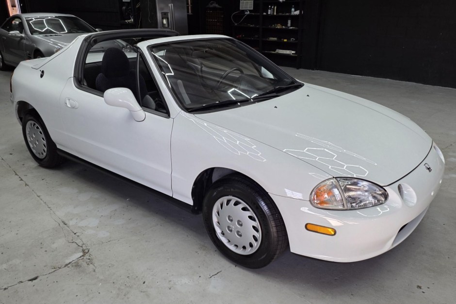 1994 Honda Del Sol sold at auction for $11,750
