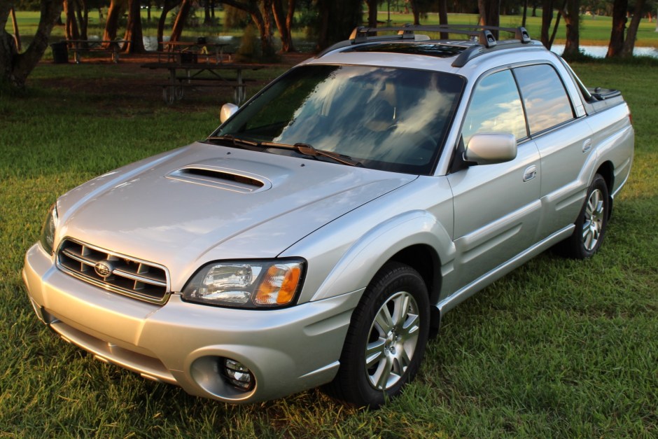 2006 Subaru Baja sold at auction for $15,500