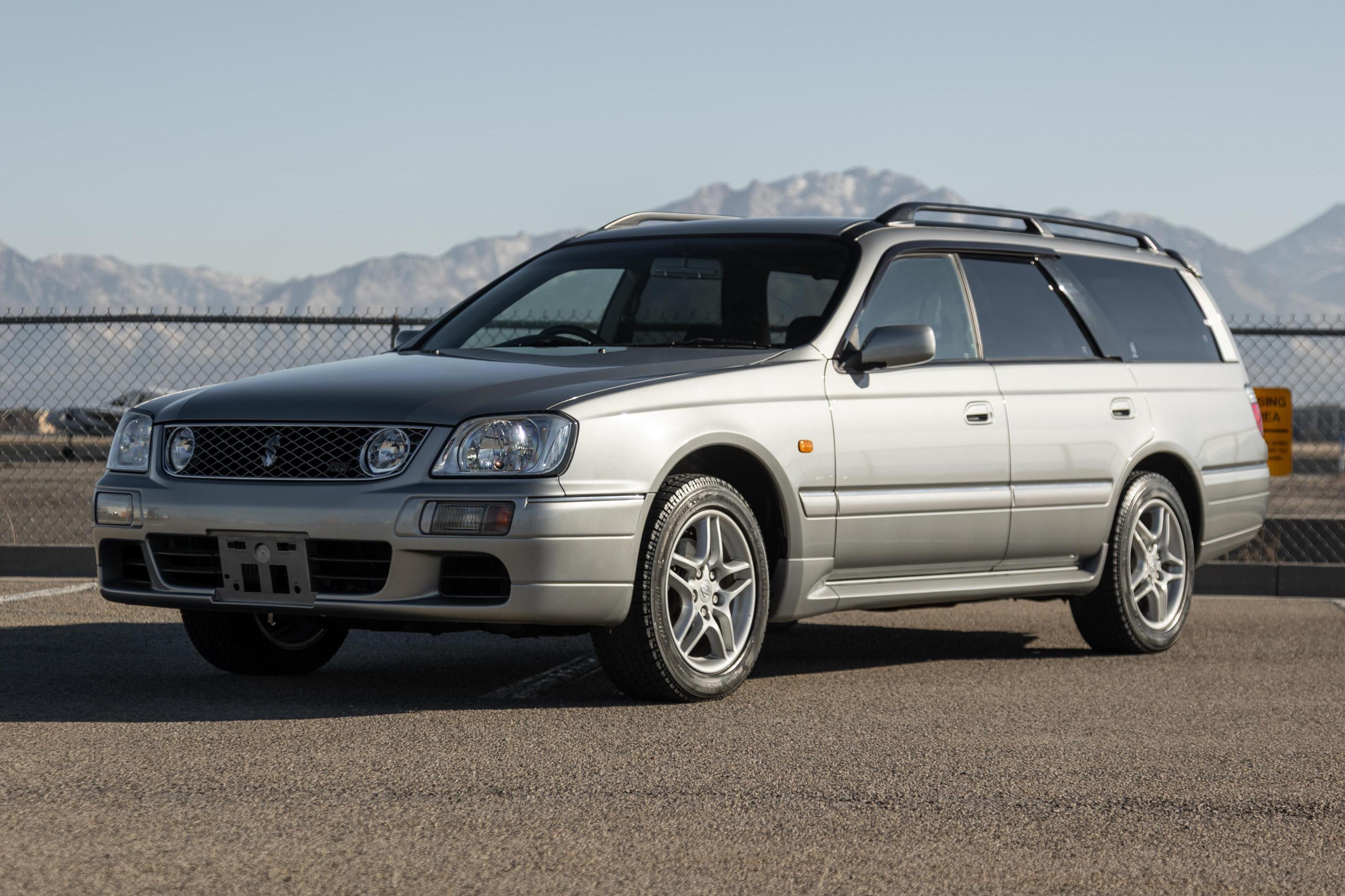 1998 Nissan Stagea sold at auction for $18,250