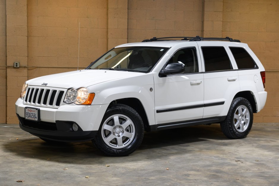 2008 Jeep Grand Cherokee sold at auction for $14,000