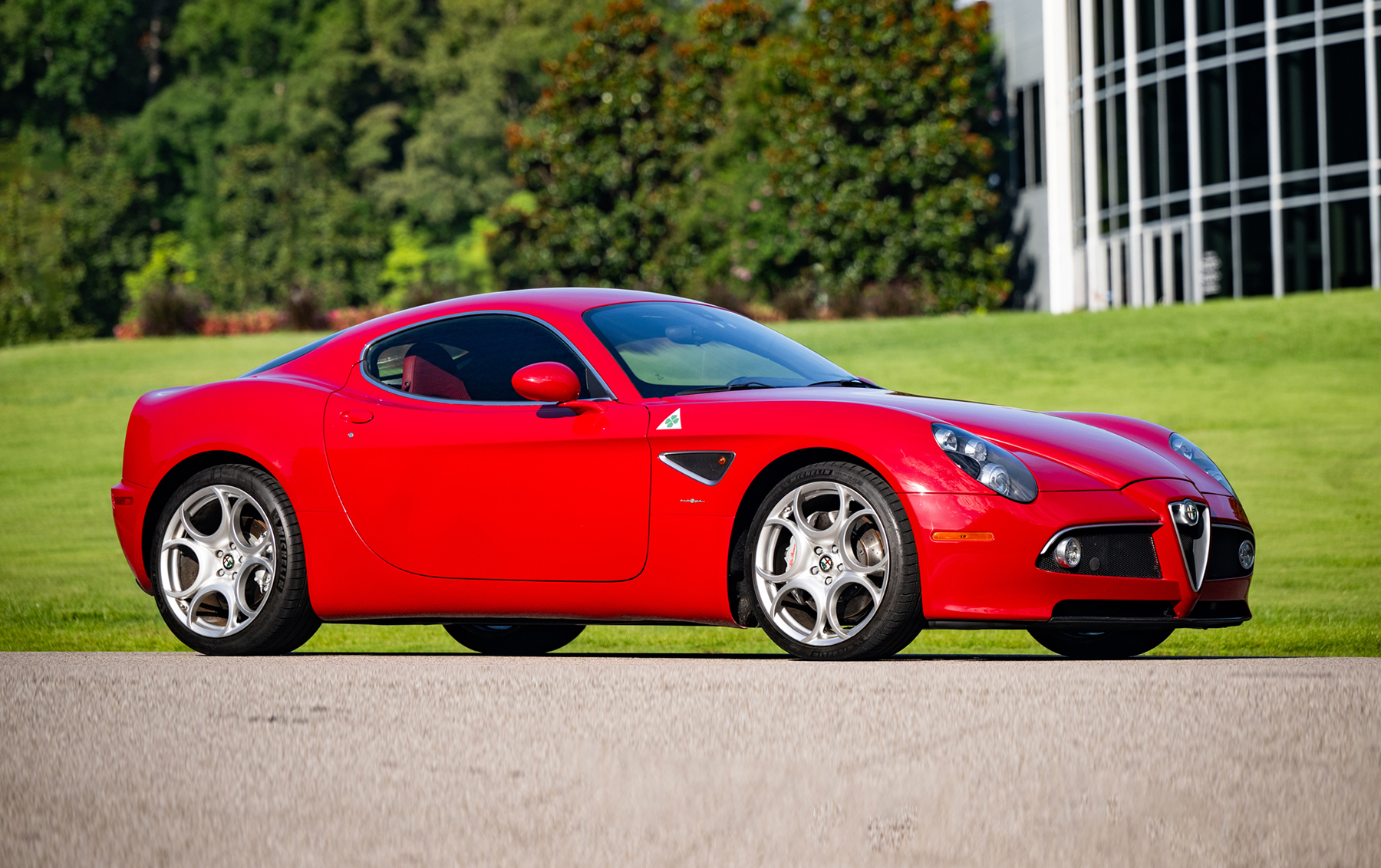 2008 Alfa Romeo 8C sold at auction for $165,200