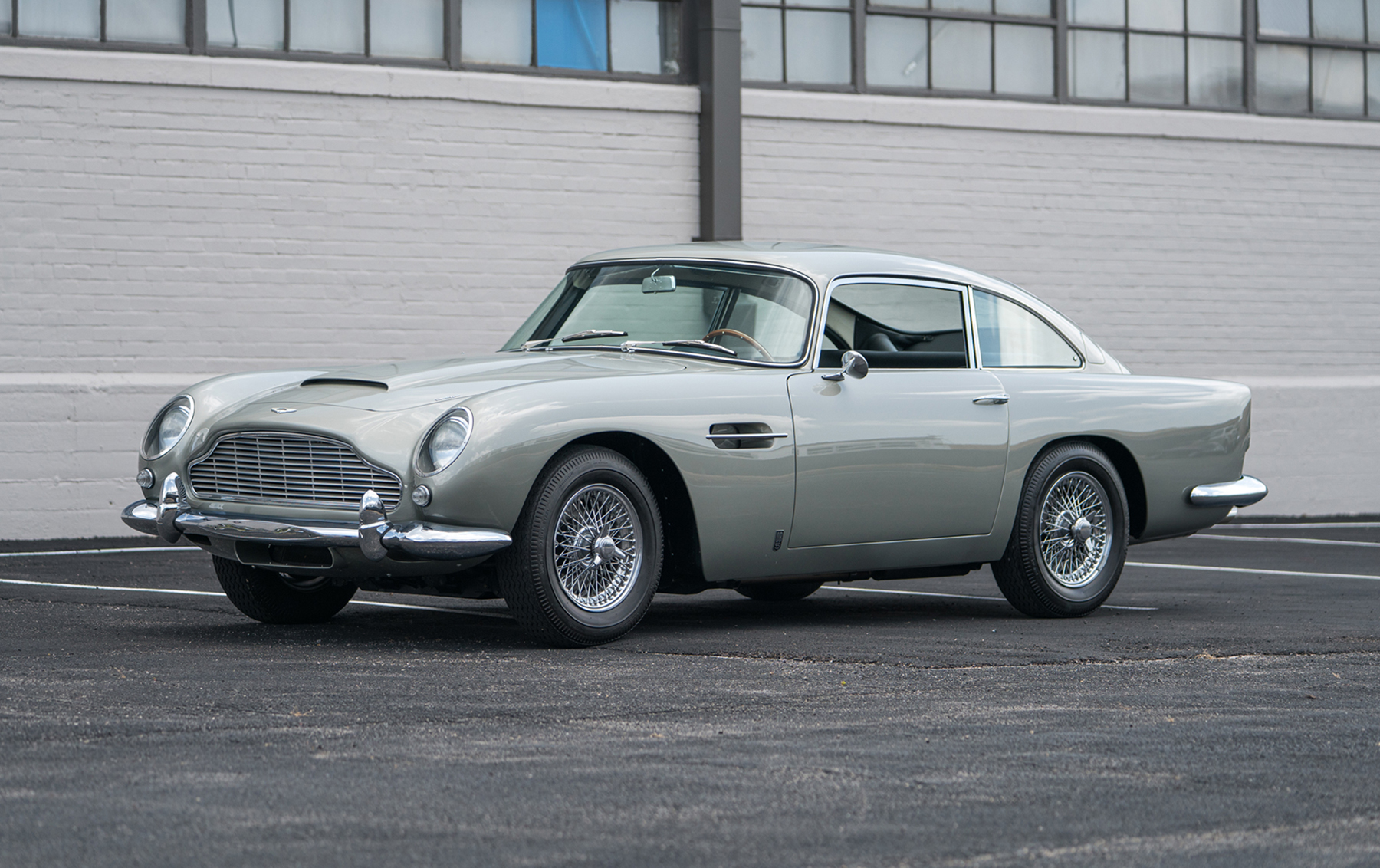 1964 Aston Martin DB5 sold at auction for $478,000